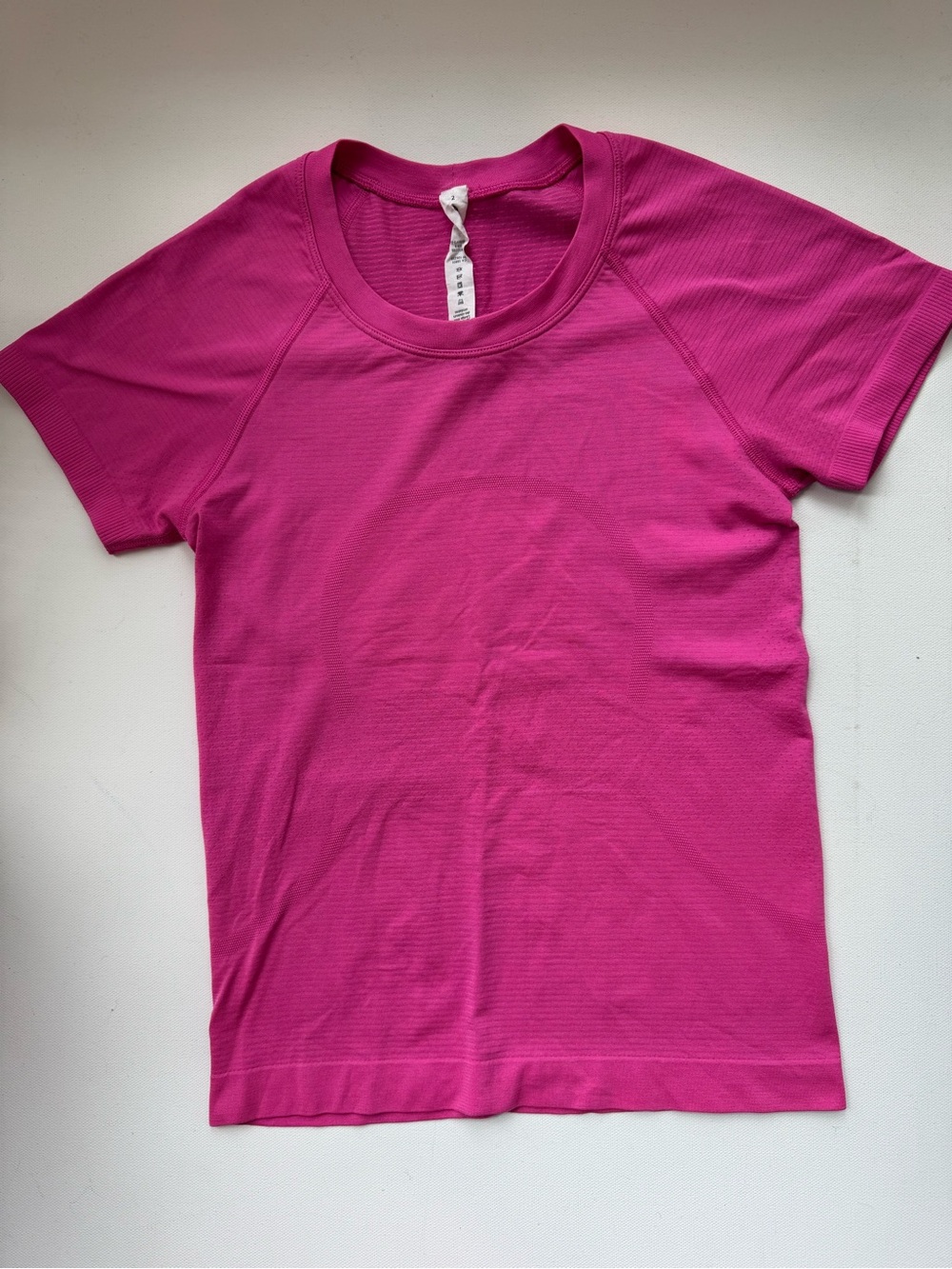 Lululemon Swiftly Tech Short Sleeve Race Length Hot Pink Size 2
